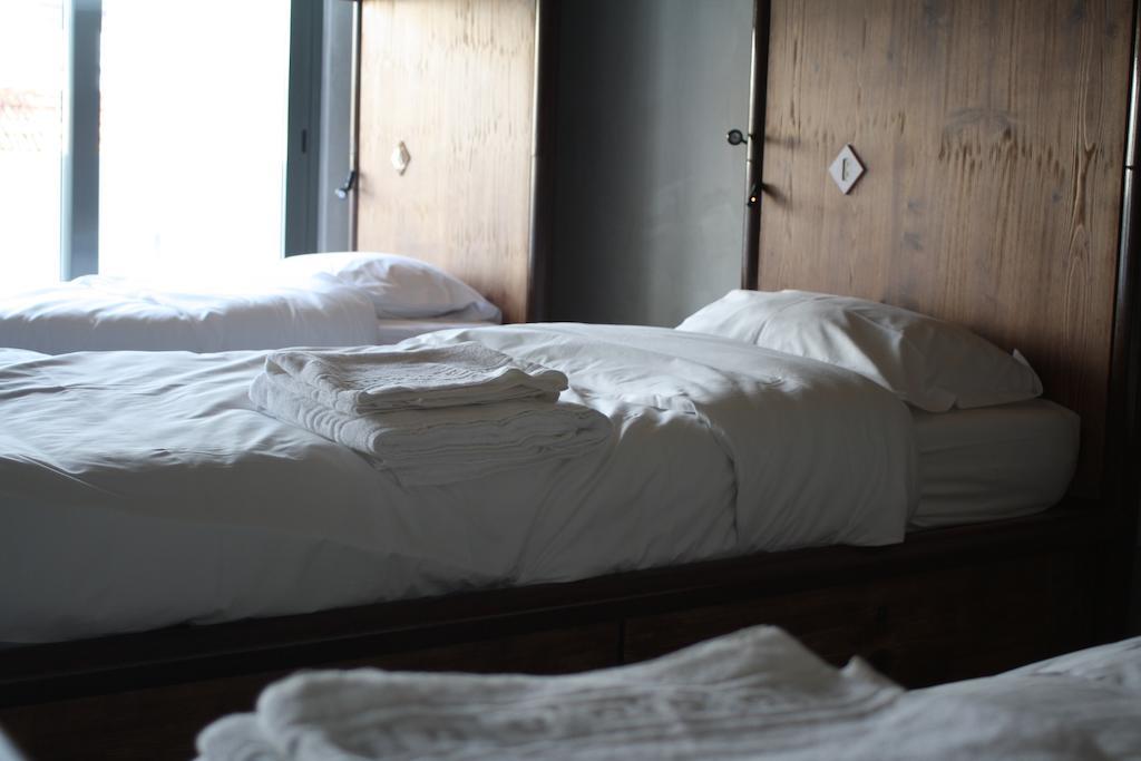 N1 Hostel Apartments And Suites Santarem Ruang foto