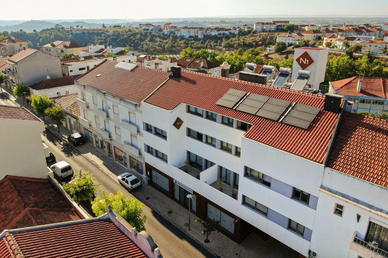 N1 Hostel Apartments And Suites Santarem Bagian luar foto
