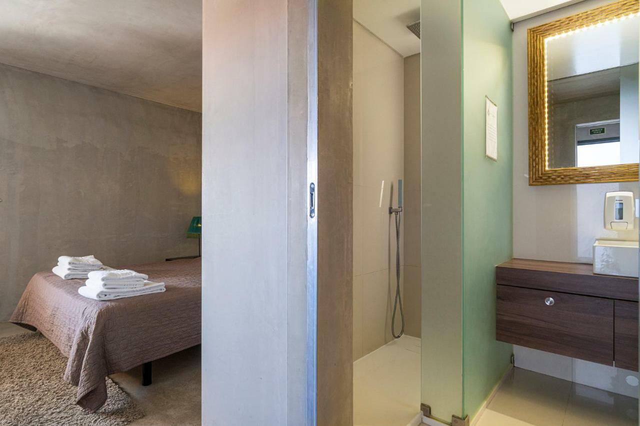 N1 Hostel Apartments And Suites Santarem Bagian luar foto