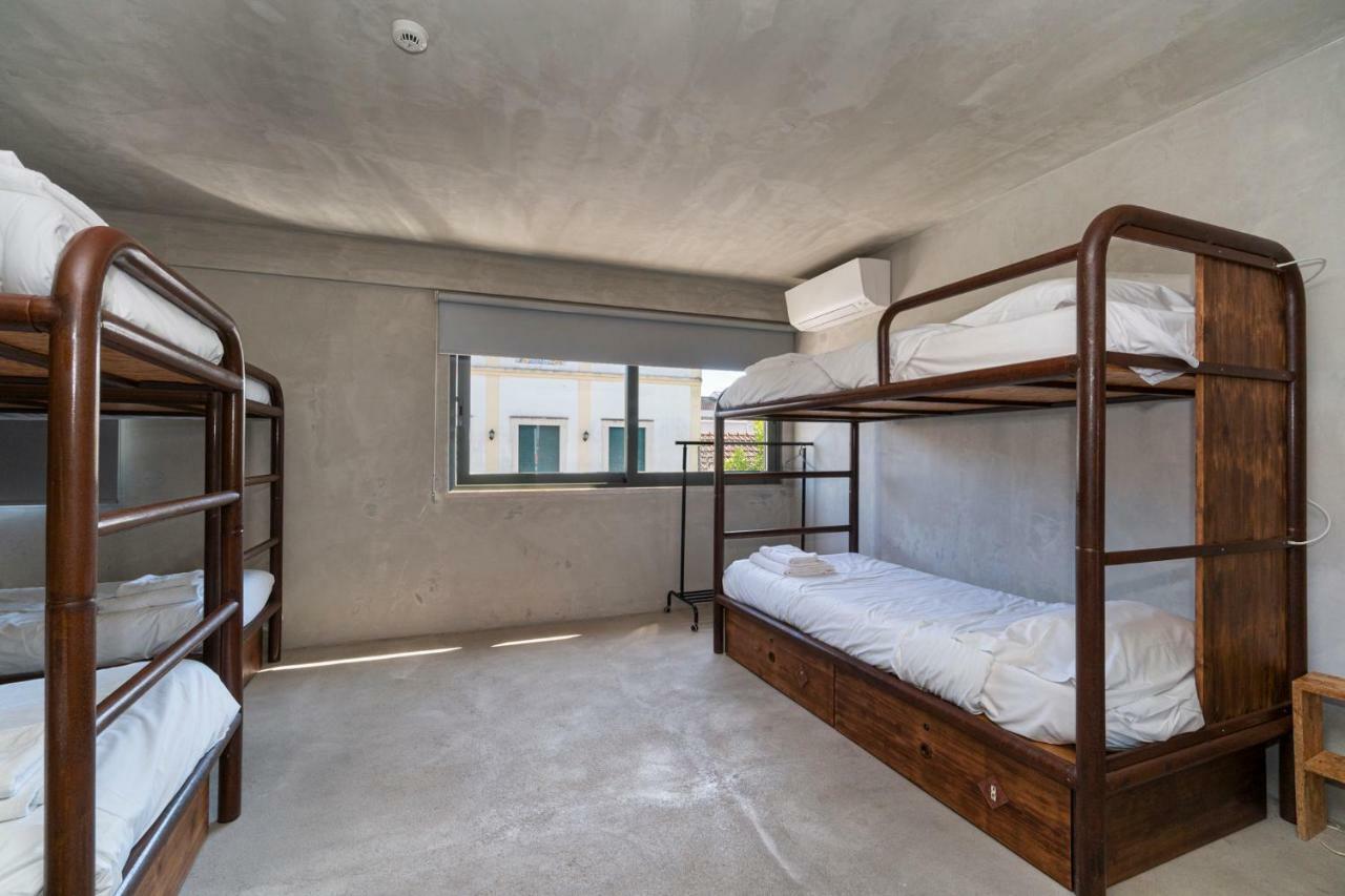 N1 Hostel Apartments And Suites Santarem Bagian luar foto